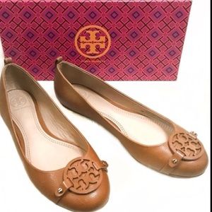 Tory Burch mini miller camel flats, size 7.5.